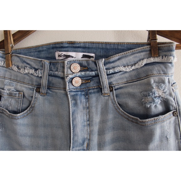 KanCan NWT High Rise Ripped Capri Jeans 27 4 - Picture 8 of 9